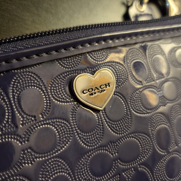 Coach Liquid Gloss Patent Leather Wristlet Purple X Navy - Picture 7 of 8